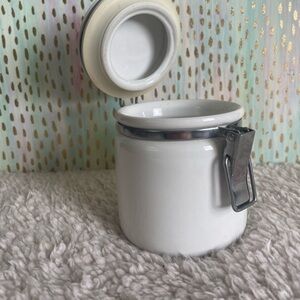 Vintage Beehouse canister 3 1/3 inch